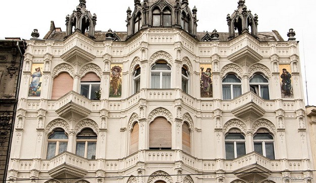 karoly-krt-14-felujitas-utan